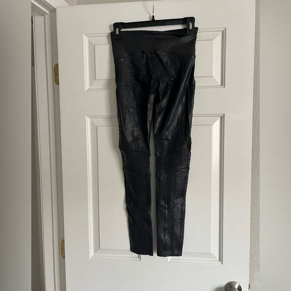 Spanx Faux Leather Moto Leggings Medium - Picture 6 of 7